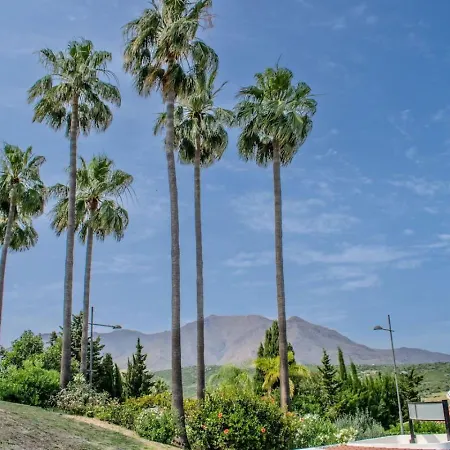 Luxurious 2 Bedroom With Pool Estepona